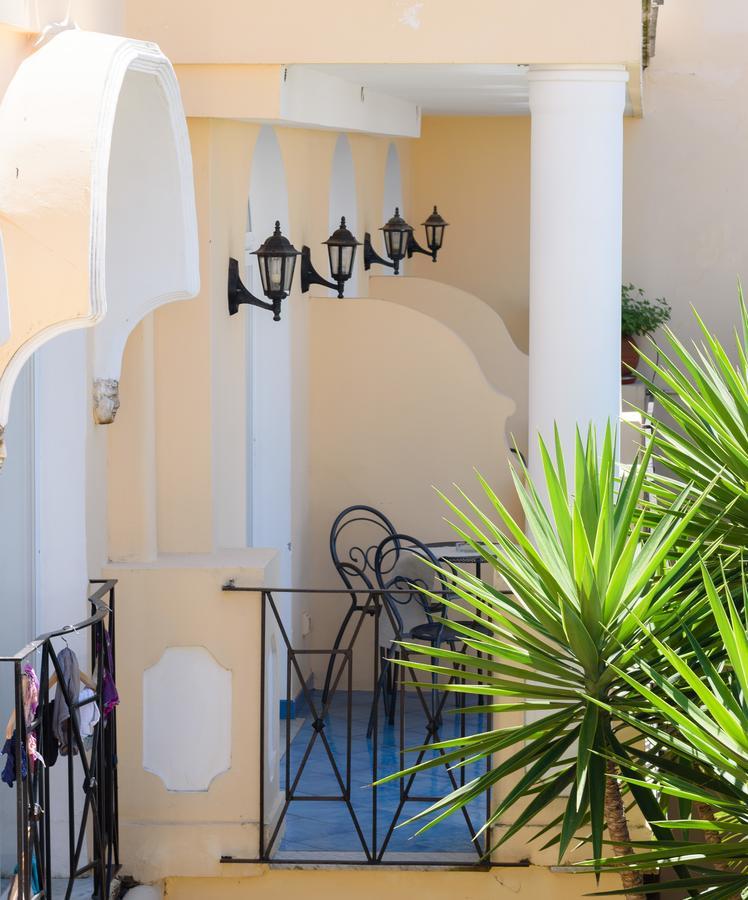Hotel Bussola Anacapri  Exteriör bild