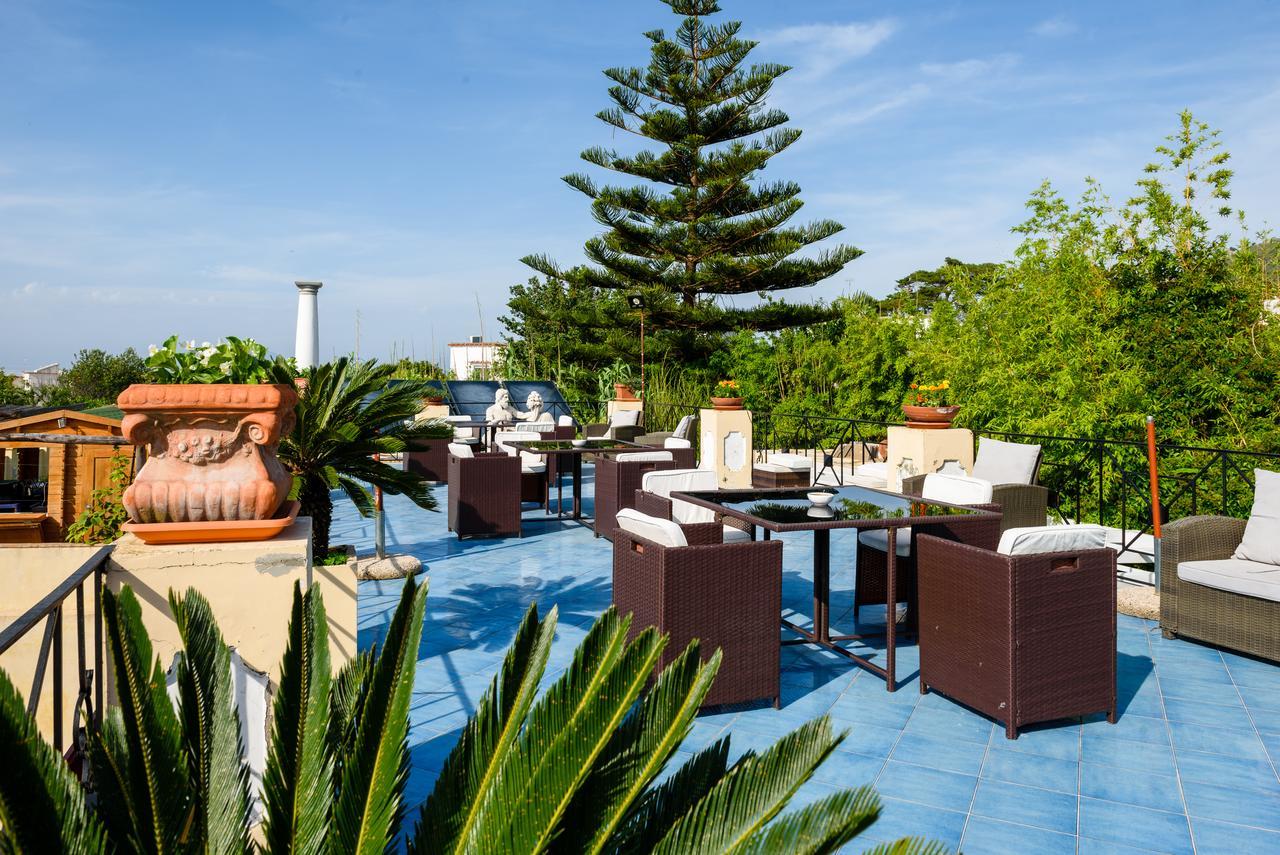 Hotel Bussola Anacapri  Exteriör bild