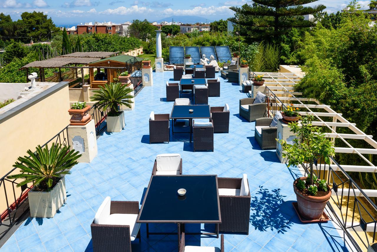Hotel Bussola Anacapri  Exteriör bild